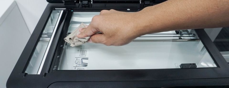Làm sạch về mặt máy